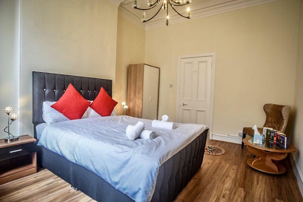 Edinburgh Ground Floor City Centre Flat Close To Princess Street Bagian luar foto