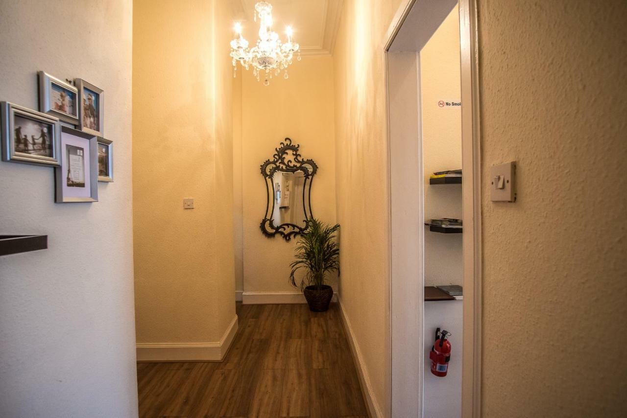 Edinburgh Ground Floor City Centre Flat Close To Princess Street Bagian luar foto